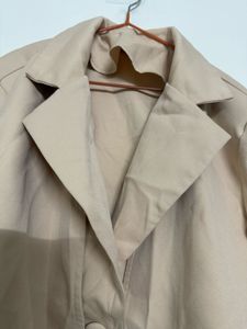 Cropped Tie-Back Blazer