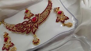 ✨️Elegant Ruby Red &amp; Gold Tone Jewellery Set✨️