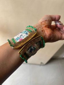 Stylish Green Bracelet