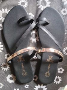 Flat For Women