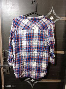 Plaid Top with Floral Embroidered 🌺