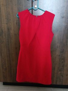 Red Sleeveless Dress