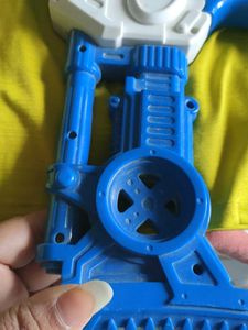 Water 🔫 Gun