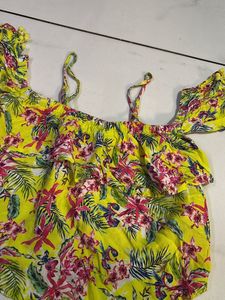 Floral Off-the-Shoulder Crop Top