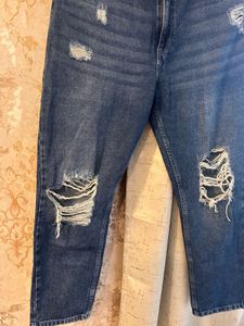 Ripped High Waist Jeans