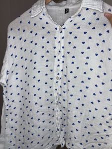 Aesthetic Shirt With Heart Detailing