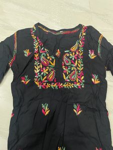 *Sale* Black Short Chikankari Kurti