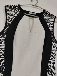 Black &amp; White Geometric Sleeveless Dress