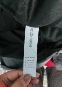 Chic Black Off-Shoulder Dress