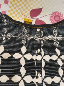 Stylish Patterned Top