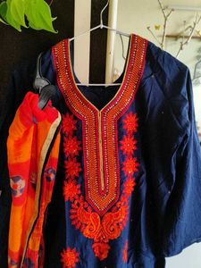 Embroidered Blue &amp; Orange Dupatta Kameez