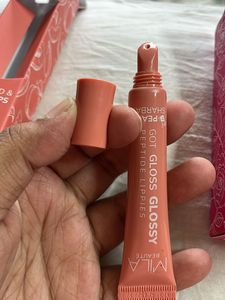 Two Lip Gloss From Mila Beaute