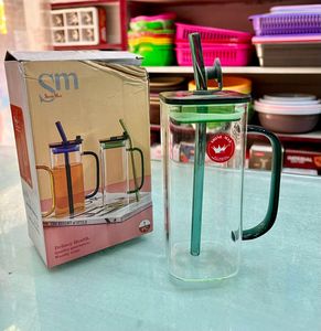 Premium Sipper Glass