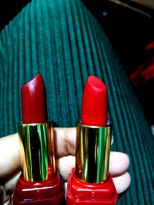red and rosepink Beauty Lipsticks - Set of 2