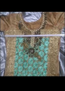 Embellished Pakistani Kurta Set