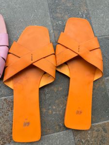 H&amp;M- Set Of 2 Flats
