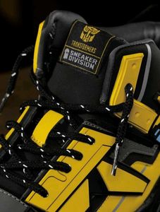 Transformer Bumblebee ; yellow and black