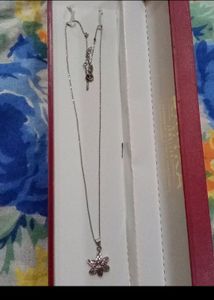 STERLING 925 SILVER CHAIN AND PENDANT. PURE SILVER.