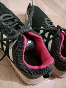 Sports Shoes