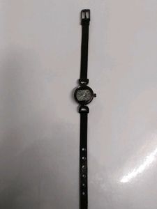Elegant Black Watch