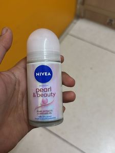 Nivea Pearl & Beauty Deodorant
