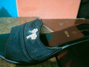 Rose Black Heel Sandals Size 35