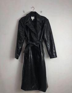 H&amp;M Long black jacket og 7k under only 2100