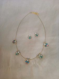 Floral  Necklace and Earring Set
