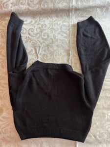 Chic Cropped Sweater