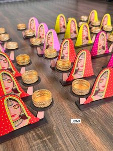 Showpiece Holding Diya