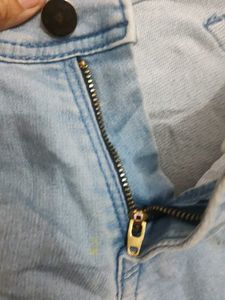 Light Blue Denim Capri Jeans