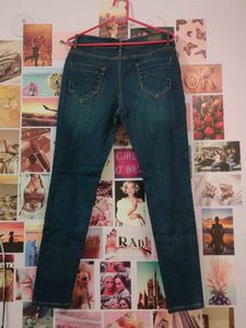 Women Skinny Fit Mid Rise Jeans