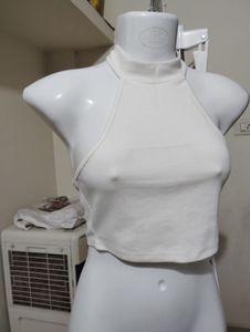 Xs- White Halter Neck Crop Top