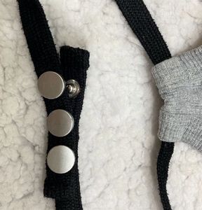 Urbanic detachable belt detail grey crop-tank top