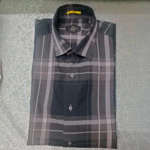 Men's Plaid Button-Down Shirt