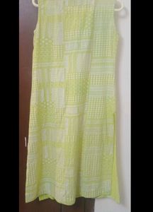 SRISHTI Neon Green Bohemian Printed Straight-S