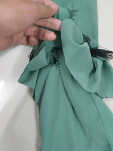 Crop Pullover Shirt/Sleeves