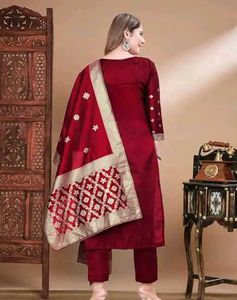Banarasi Silk Kurta Set Trendy