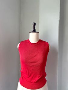 Red Sleeveless Top