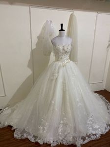 Elegant Wedding Gown