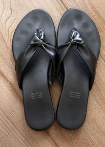 Zudio Flats
