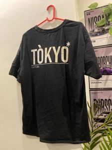 Black Graphic Print T-Shirt