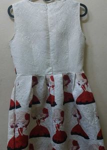 White Print Sleeveless Dress