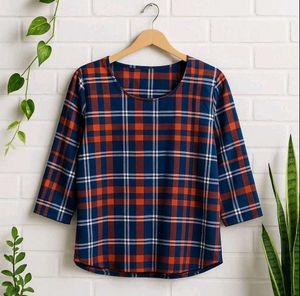 Plaid 3/4 Sleeve Top
