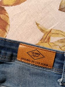 Stylish Blue Denim Jeans