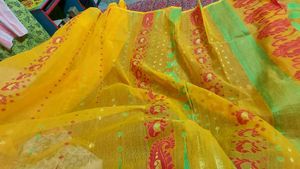 yellow saree for haldi