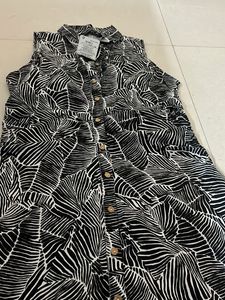 Leaf Print Sleeveless Dress