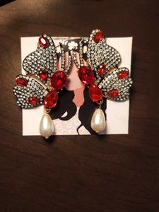 La Belleza Contemporary Butterfly Drop Earring