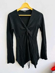 Korean Black Top