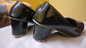 Black Glossy Formal Heels